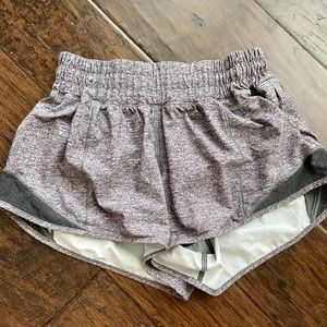 lululemon hotty hot 2.5 inch